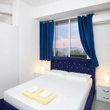 Aqua Blue 4*