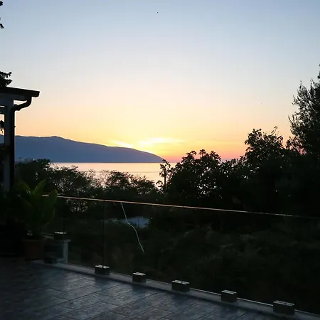 Aqua Blue Hotel 4*