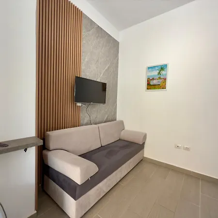 Aqua Blue Hotel Vlore