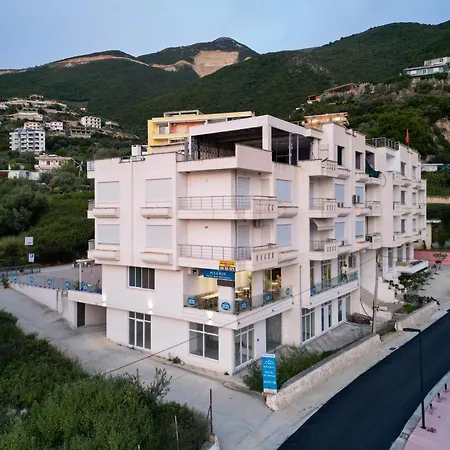 Aqua Blue 4* Vlorë