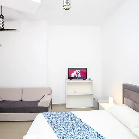 Aqua Blue 4* Vlorë