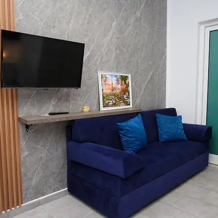 Aqua Blue Hotel 4*