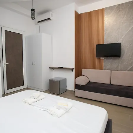 Aqua Blue Hotel Vlore