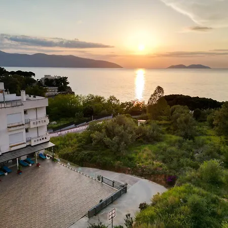 Aqua Blue 4* Vlorë