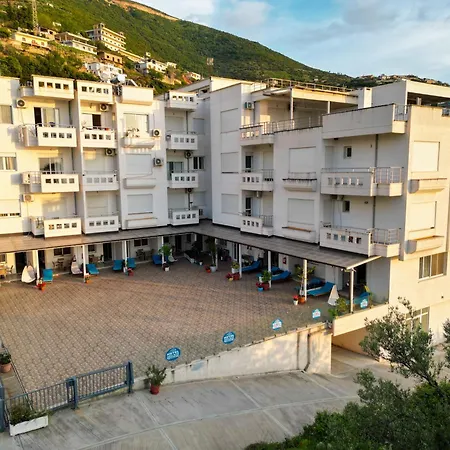 Aqua Blue 4*